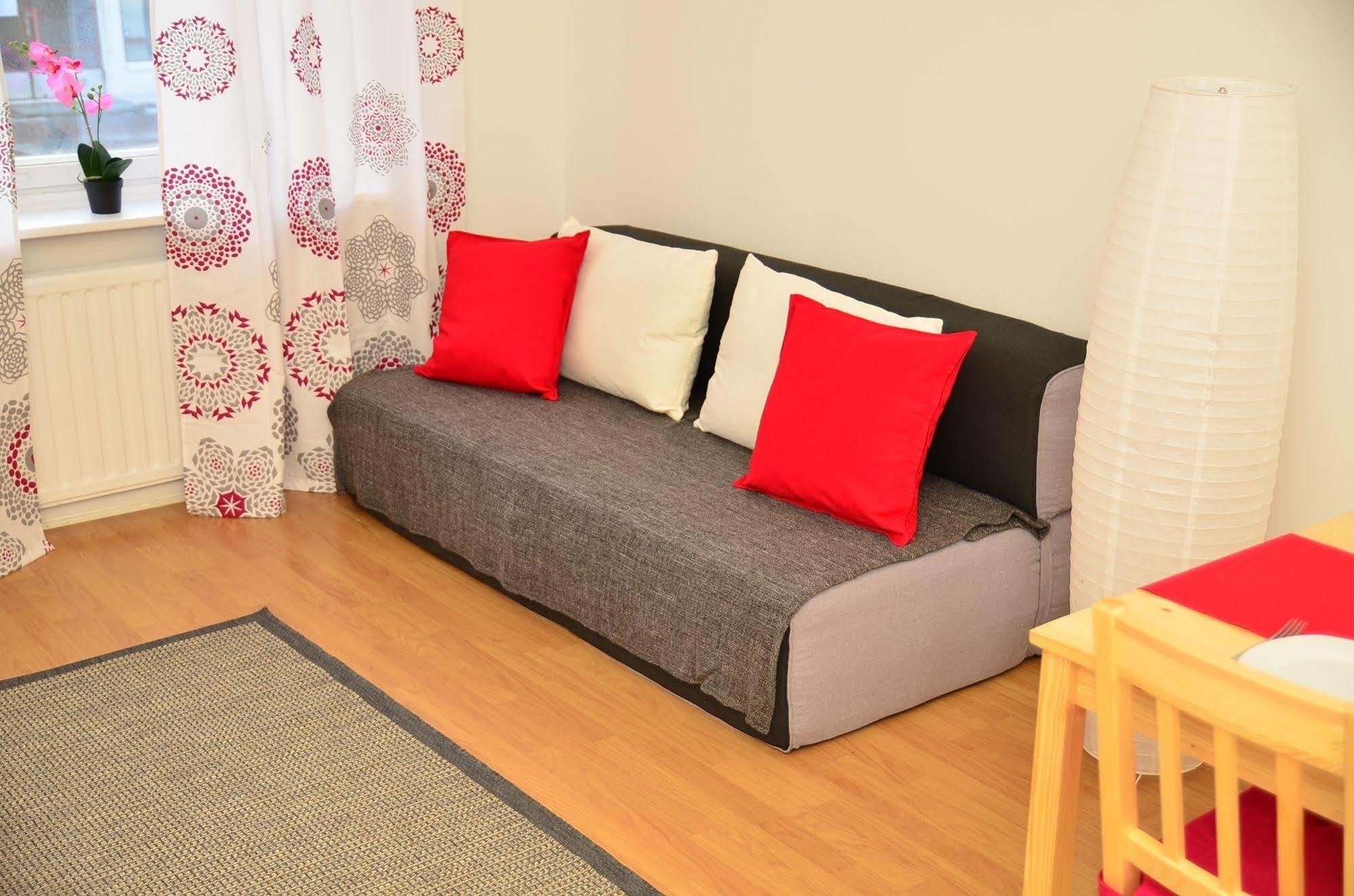 Oulu Hotelli Apartments מראה חיצוני תמונה